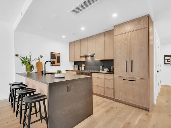 532 Clinton Ave #3A, Brooklyn, NY 11238