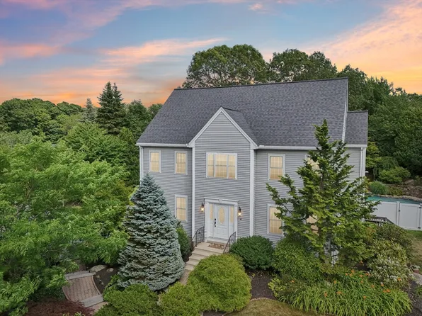 14-14 Farmington Dr #G, Shrewsbury, MA 01545