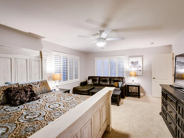 3327 E Loma Vista St — Photo 16