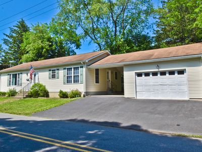 1320 Wallace St, Stroudsburg, PA, 18360