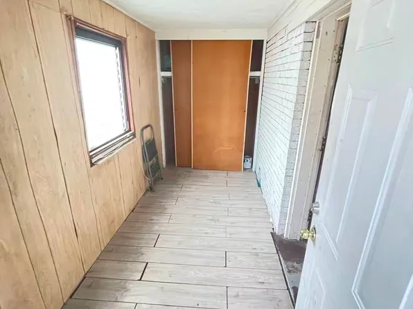 4413 2nd Ave, Niagara Falls, ON L2E 4H1