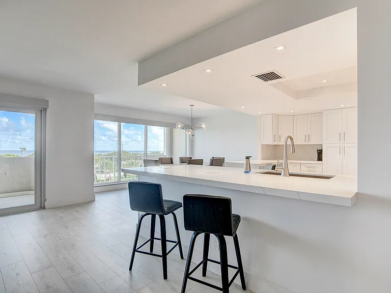 4301 N Ocean Blvd #507 — Photo 15