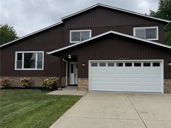 4865 Lindsey Ln, Richmond Heights, OH 44143