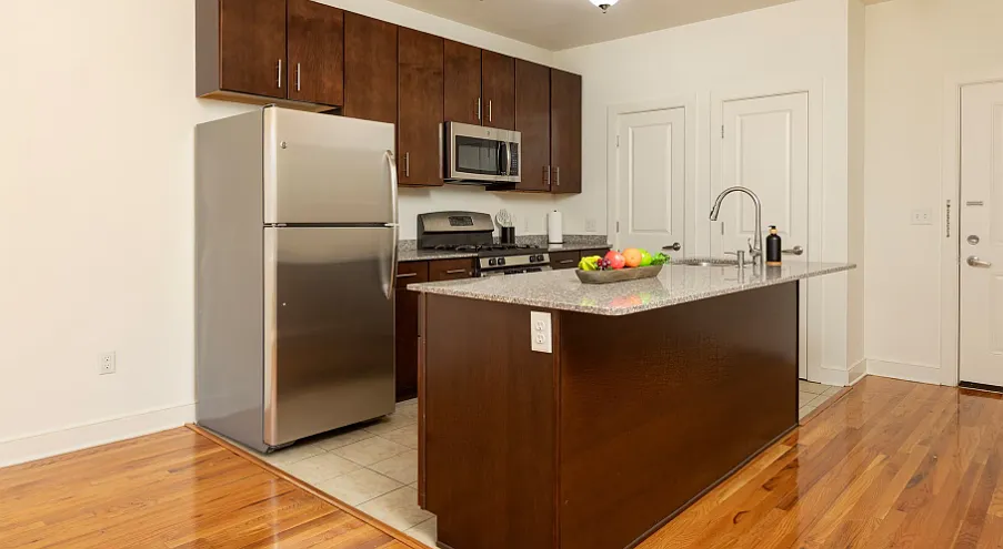 2 bed, $2,615 — Photo 2