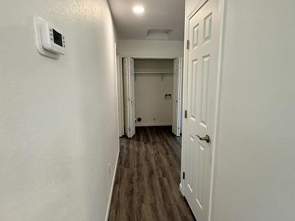 5th image of 300 N Soderquist Rd