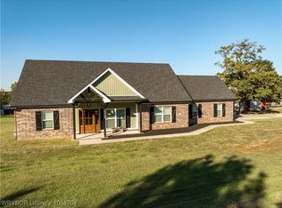 2425 Hollow Tree Ln, Van Buren, AR 72956