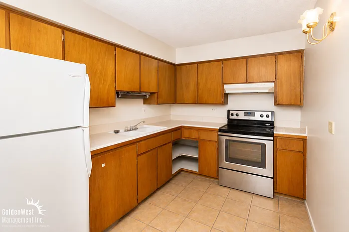 2041 W Berridge Ln #11 — Photo 2