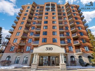 310 Central Park Dr #4E, Ottawa, ON K2C 4G4