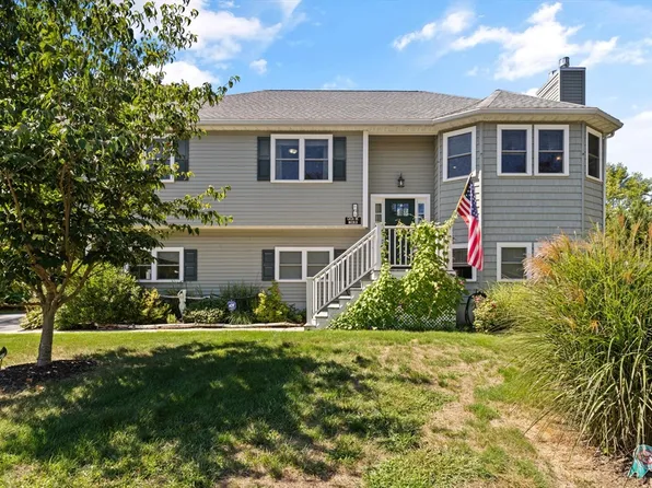 6 Ferry Rd #A, Salisbury, MA 01952
