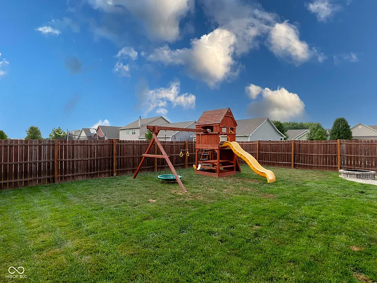 17162 Petersfield Ln — Photo 24