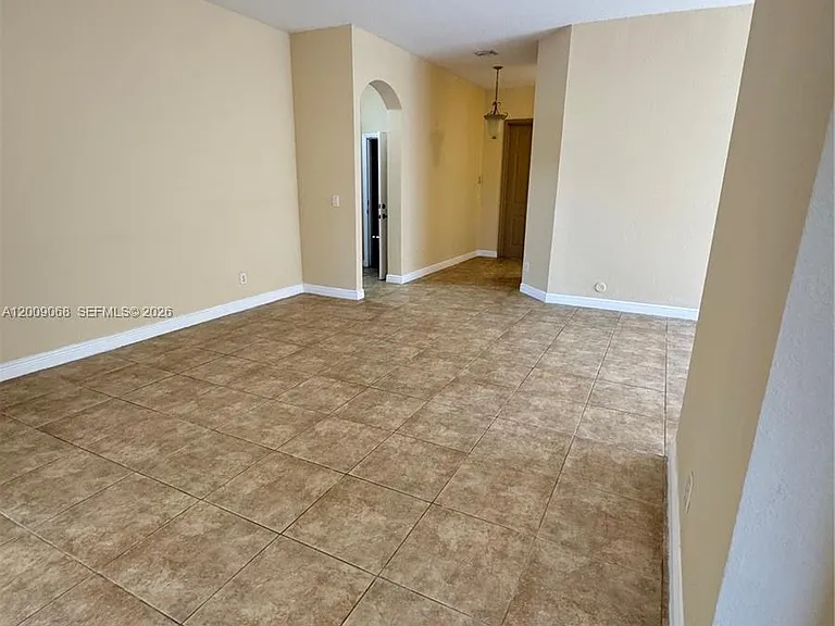 12860 SW 51st St — Photo 16