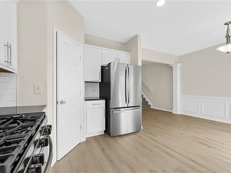 318 Knelston Oak Dr — Photo 16