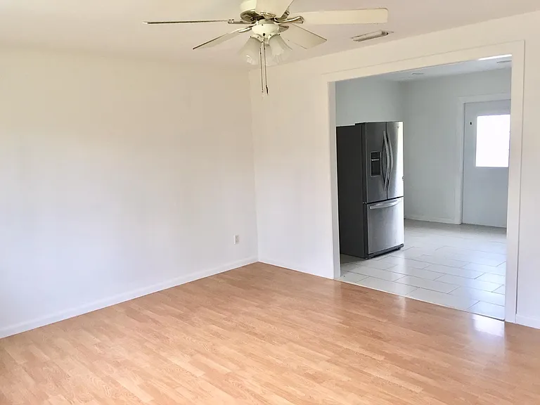 Roomy Front Room. Kitchen with refrigerator/freezer.