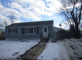 2253 Ottawa Rd, Waukegan, IL 60087