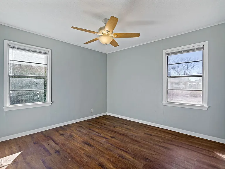 1518 Viosca St — Photo 10