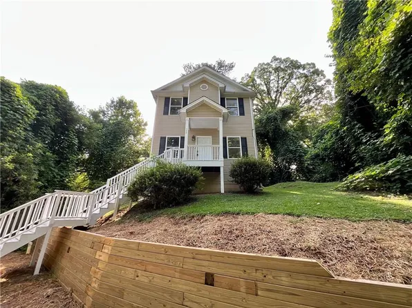 483 Fairlane Cir NW, Atlanta, GA 30331