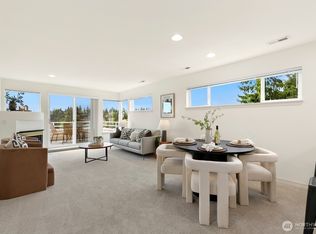 4527 45th Ave SW APT 401, Seattle, WA 98116