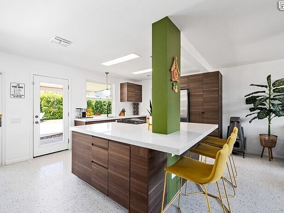 5th image of 1199 N Sunrise Way