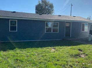 5510 N Clover West Dr, Fairland, IN