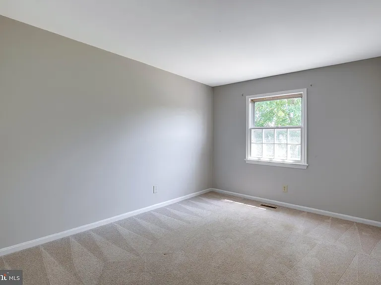 322 Clay St — Photo 23