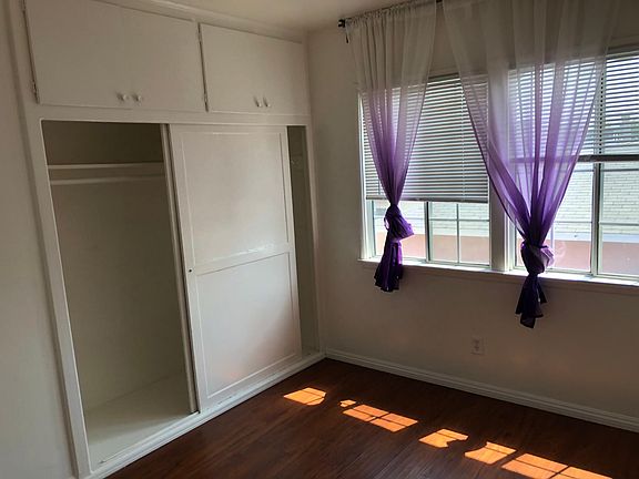 5th image of 419 Bradley Ave