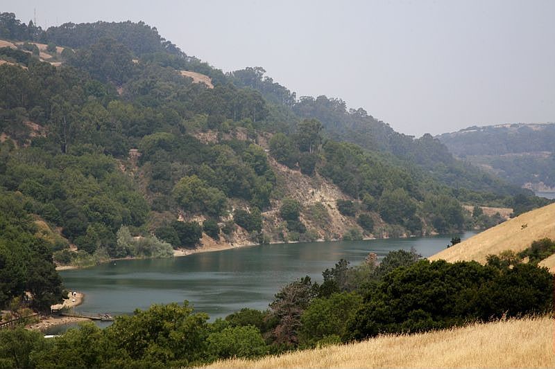 Walk to Lake Chabot
