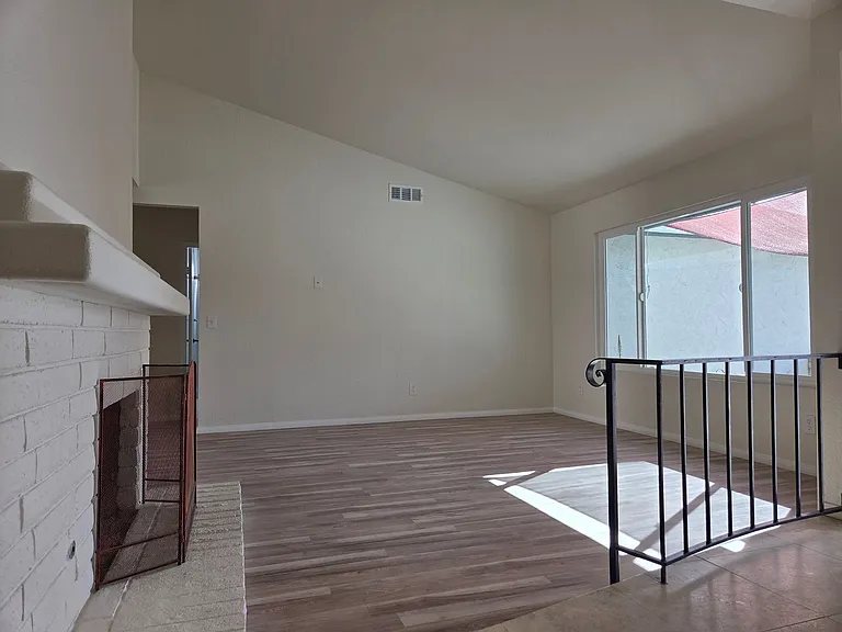 3249 Chase Ct — Photo 3