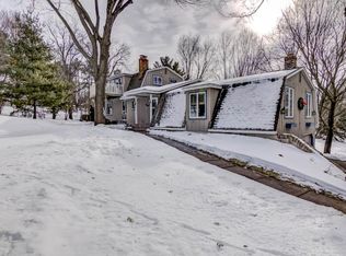 2519 Crestwood Rd, Eau Claire, WI 54703