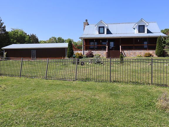 2nd image of 642 Beech Bottom Rd