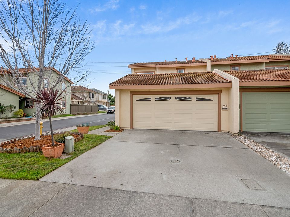 1st image of 598 Cypress Ln