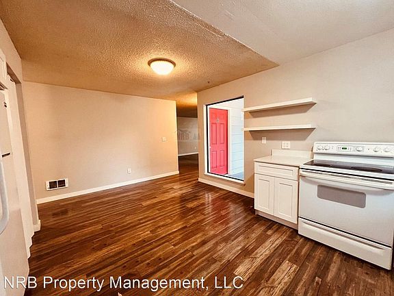 5th image of 2612 92nd St S Unit B