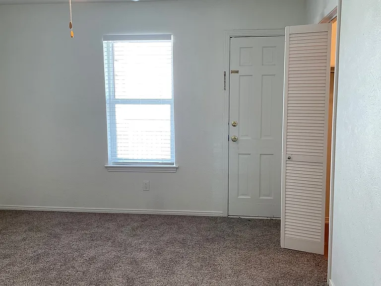 Tara Apartments — Photo 20