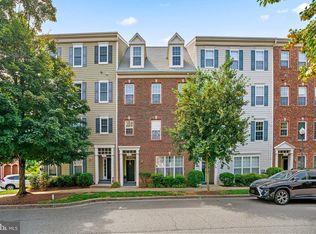 162 Chevy Chase St #A, Gaithersburg, MD 20878