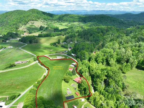 550 Joe Payne Rd, Marshall, NC 28753