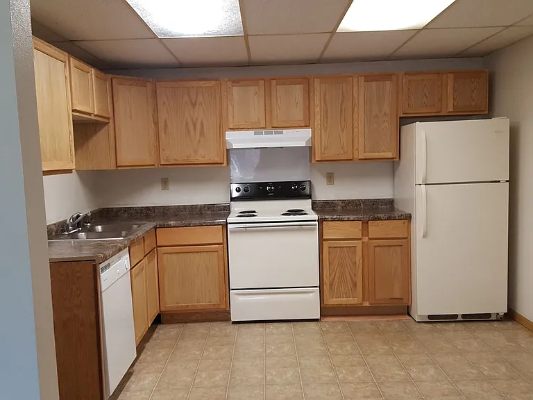 3321 Patti Dr — Photo 2