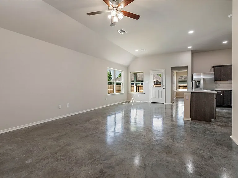 2807 Messenger Way — Photo 10