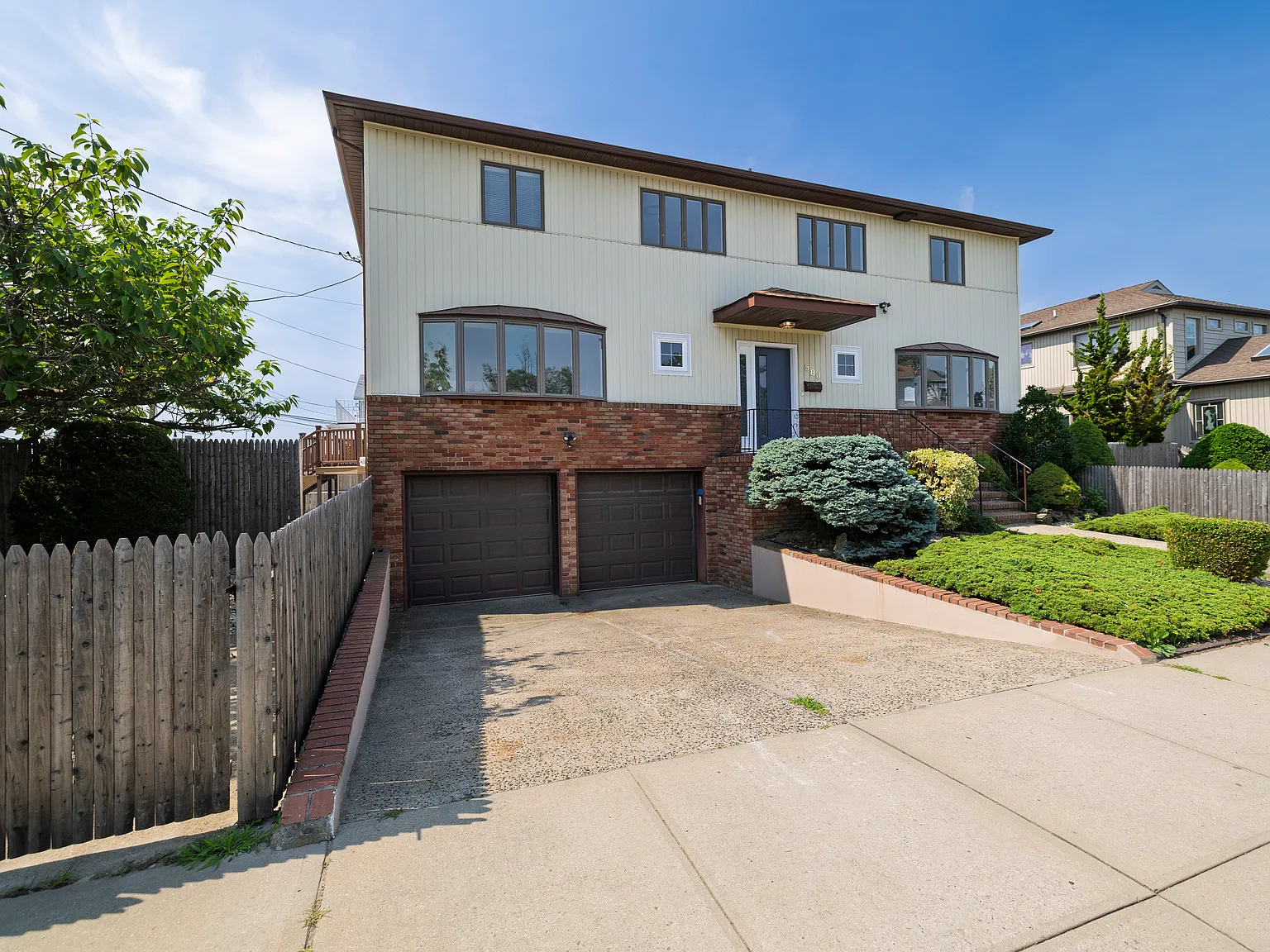 3 bed, 2.5 bath, 1620 sqft, $4,800 — Photo 3