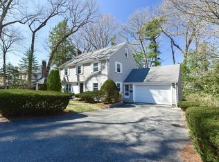 19 Orchard St, Wellesley, MA 02481