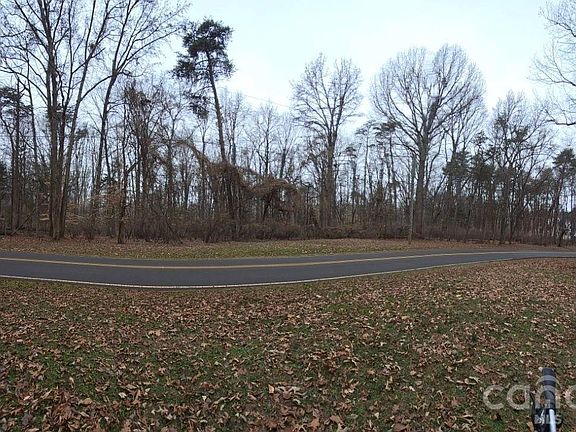 3rd image of 10824 Wildlife Rd