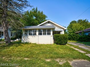 2202 Raskob St, Flint, MI 48504