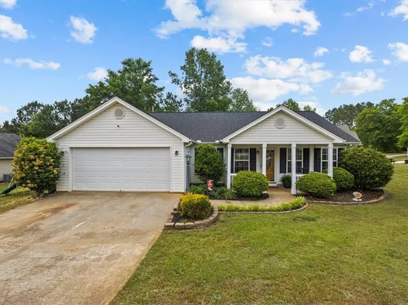 100 Rose Ln, Liberty, SC 29657