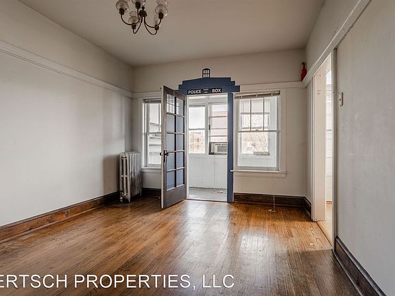 3rd image of 3657 N Marshfield Ave #G