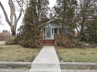 1208 W Healey St, Champaign, IL 61821