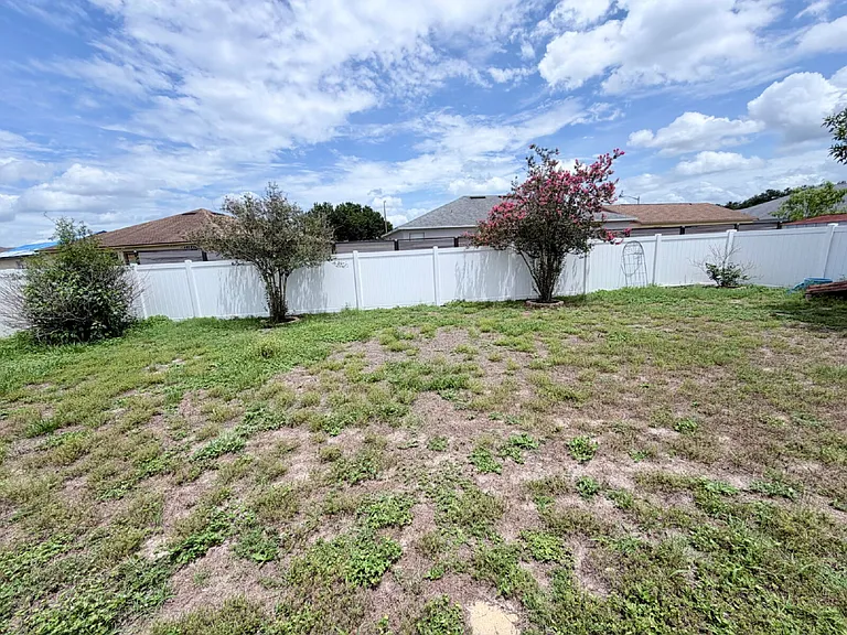 6868 Bordeaux Blvd — Photo 24