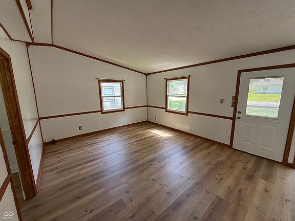 5th image of 503 Edgewood Dr