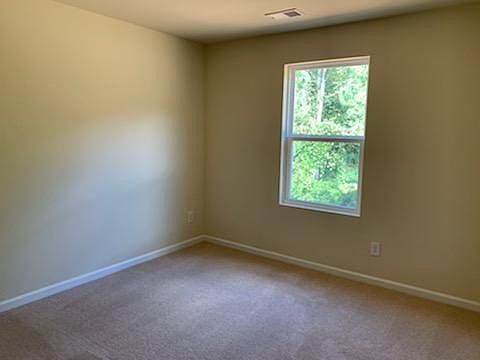 4th image of 149 Evvalane Dr