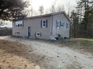 225 Middle Rd, Sabattus, ME 04280