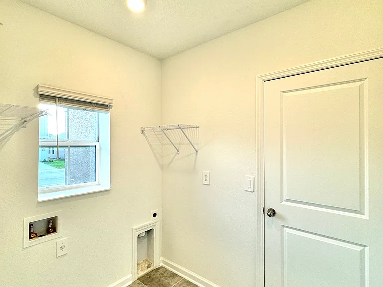1807 Weir Blvd — Photo 23