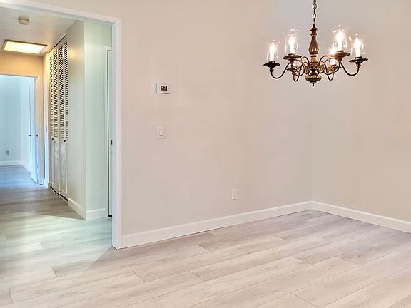 5th image of 25685 Fishermans Dr