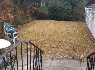 15 Depan Ave #1, Floral Park, NY 11001